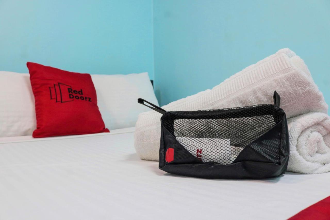 Reddoorz Plus New Era Budget Hotel Mandaue Former Reddoorz Plus Near Uv Mandaue Cebu Eksteriør billede