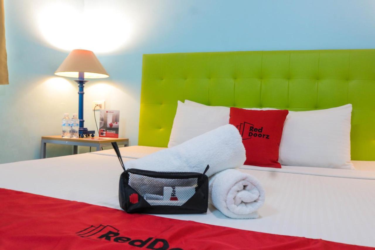 Reddoorz Plus New Era Budget Hotel Mandaue Former Reddoorz Plus Near Uv Mandaue Cebu Eksteriør billede